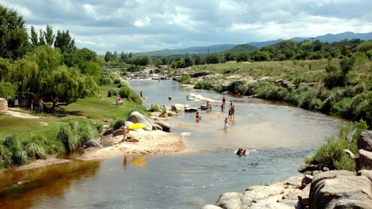 Tragedia en Mina Clavero: una mujer murió tras ser arrastrada por el río