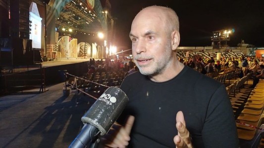 Larreta visitó Cosquín y almorzó con La Mona