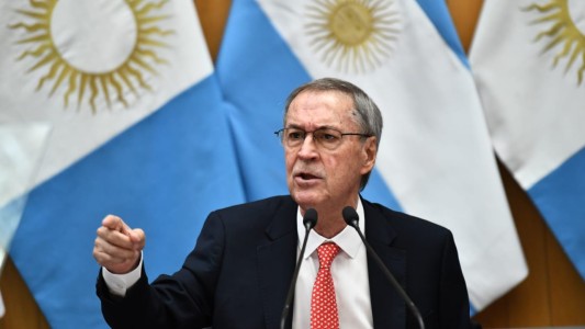 Juan Schiaretti: "Nuestro país está estancado y en declive”