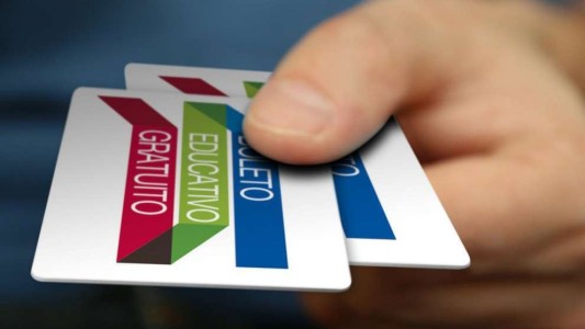 Boleto Educativo Gratuito 2022: el número de Whatsapp que responde todas las dudas