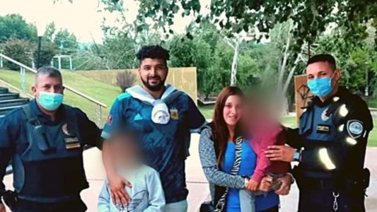 Dos policías asistieron a un niño que se estaba ahogando con un pastelito