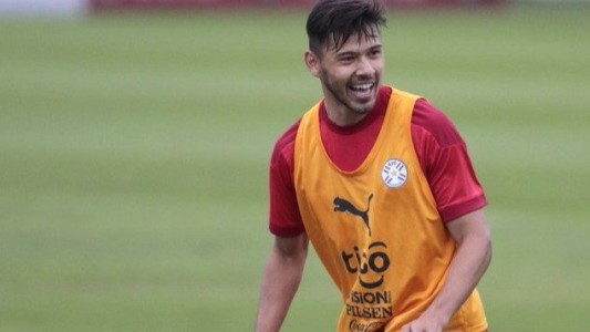 Oscar Romero: "Estoy muy contento por llegar a un club tan grande en Sudamérica como Boca"