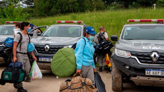 Bomberos cordobeses regresan a la provincia luego de combatir el fuego en Corrientes