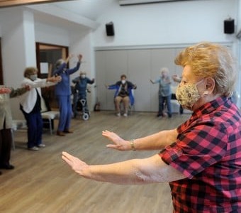 La población de adultos mayores creció 1,4% en nueve años y subió a 7 millones de argentinos