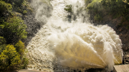 El gobierno provincial lanzó una advertencia por la crecida en el Río Suquía