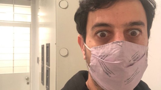 La historia del joven que se quedó encerrado en las cajas de seguridad del banco y pidió ayuda por Twitter