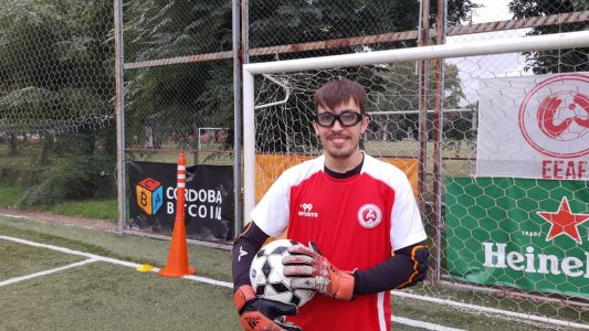 El arquero del equipo de los sueños alcanzados