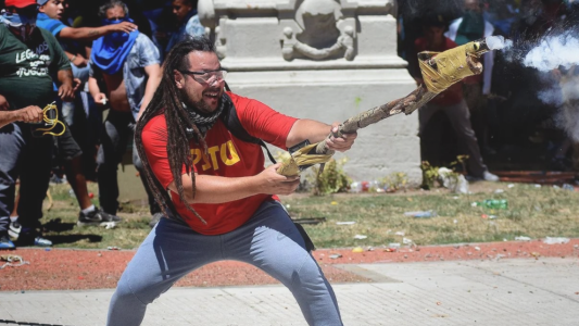 El "Hombre del Mortero" justificó los incidentes durante la marcha contra el acuerdo con el FMI