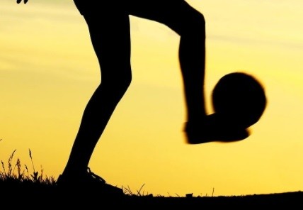 Club del ascenso echó a dos entrenadores por acosar mediante whatsapp a futbolistas adolescentes