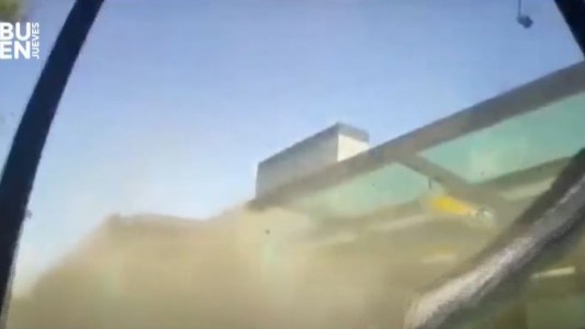 Video: Así se vio el choque entre dos colectivos desde el interior de uno de los colectivos