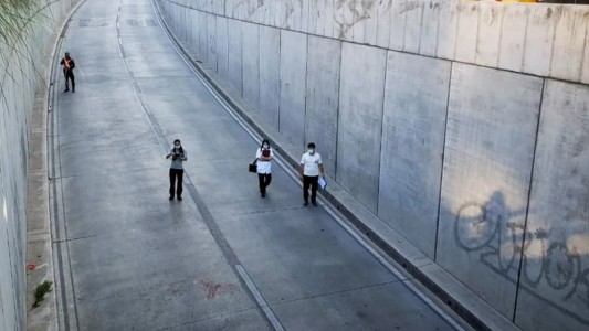 Sigue grave el joven que cayó a un túnel cuando escapaba de una patota tras una pelea