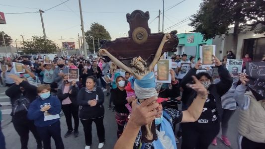 Familiares y vecinos del playero reclaman justicia