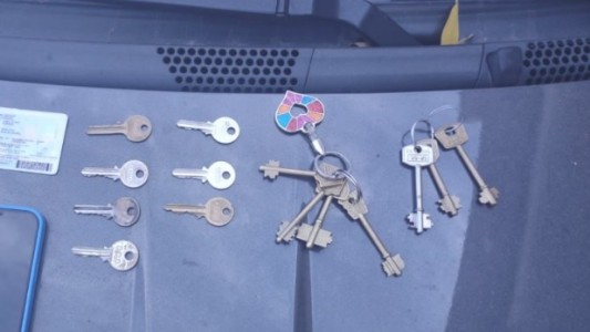 Le robó el arma a un policía y escapó: al detenerlo, comprobaron que el ladrón es jugador de futsal de River