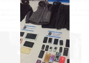 Cayó "la banda del manquito": dos hermanos de 15 y 17 años, acusados del robo de autos