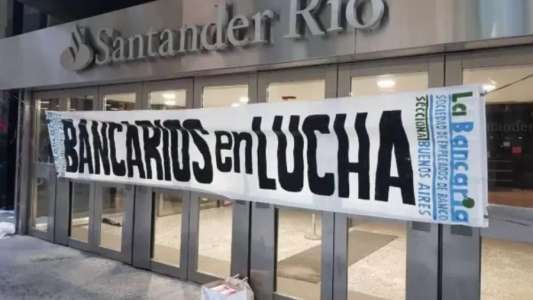 Paro bancario, públicos y privados, no hay atención al público