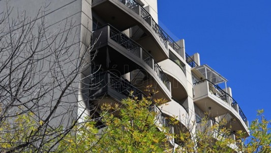 Incendio en un edificio de Floresta: trece personas debieron ser asistidas por inhalación de dióxido de carbono