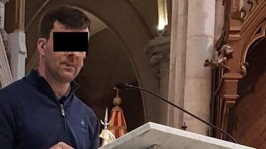 Declaró el acusado de matar a su hija, hermano y madre: apuntó contra una enfermera