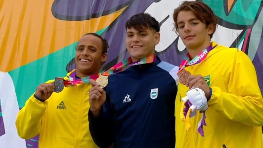 De nadar por prescripción médica a obtener el primer oro argentino en los Juegos Suramericanos