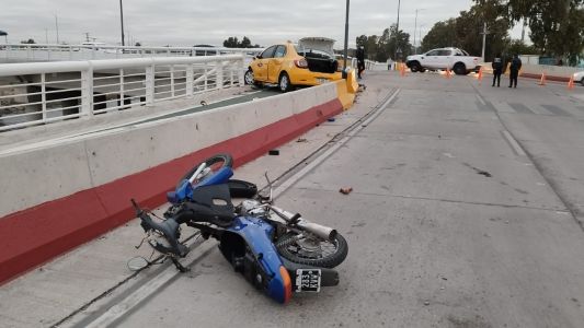 Falleció uno de los motociclistas que se accidentaron en San Vicente contra un taxi sobre costanera