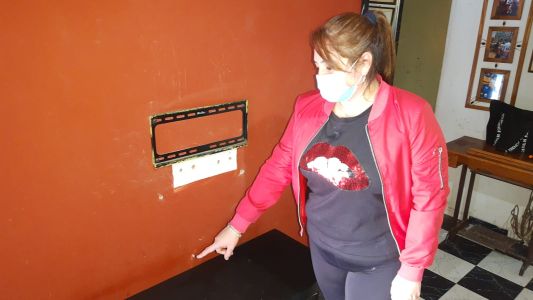 Se llevaron un cofre con las cenizas de su madre