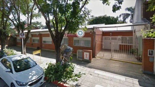 Baños de "uso igualitario" en un jardín de infantes: padres protestaron y ahora los invitaron a votar