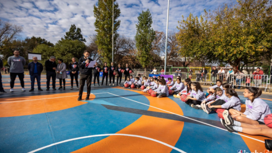 La NBA dicta dos clínicas de básquet en Córdoba
