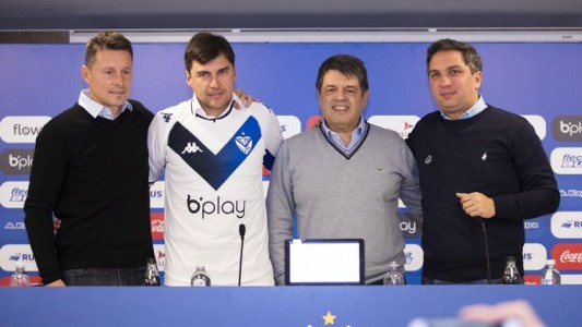 "El Cacique" Medina fue presentado como técnico de Vélez