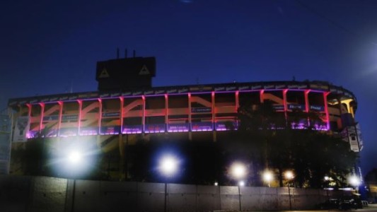 Se suspendieron los festejos del torneo en la Bombonera por la muerte de un socio