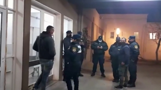 Deán Funes: madrugada violenta, heridos de bala y policías golpeados en procedimiento