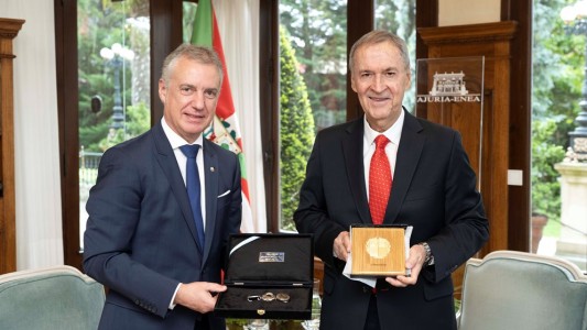 Schiaretti se reunió con el presidente del gobierno vasco por un acuerdo estratégico