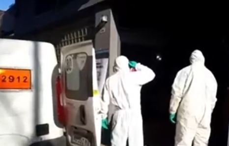 Trasladan material contaminado con radiación de un local de reparación de equipos de medicina