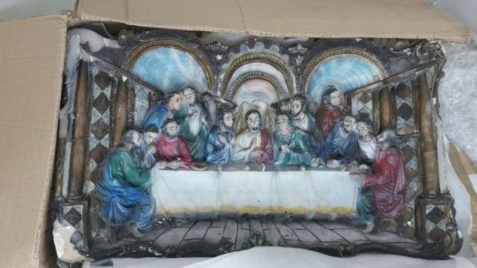 Un hombre intentó ingresar al país 23 kilos de cocaína en tres estatuas de cera