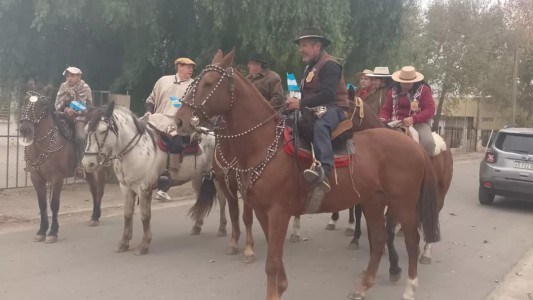 La Agrupación Gaucha 20 de Junio homenajea a Manuel Belgrano