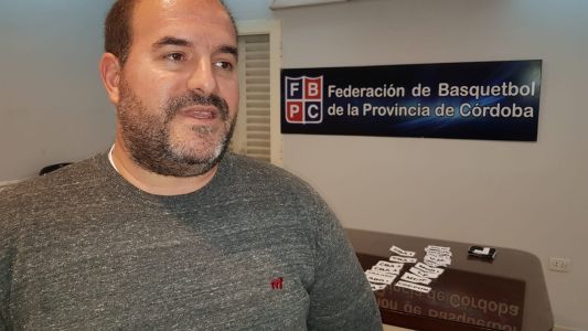 Hay reglamentos distintos en la asociación y en la federación de básquet