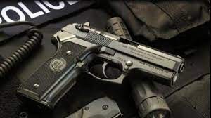 Un arma secuestrada por la policía volvió a manos de la delincuencia