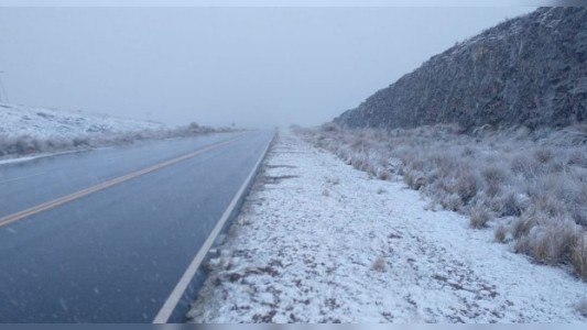Por hielo en la ruta cierran camino de la Altas Cumbres