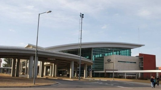 Evacuaron el aeropuerto Taravella por paquete sospechoso