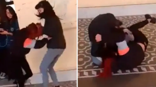 Video: brutal pelea entre dos chicas en la escuela