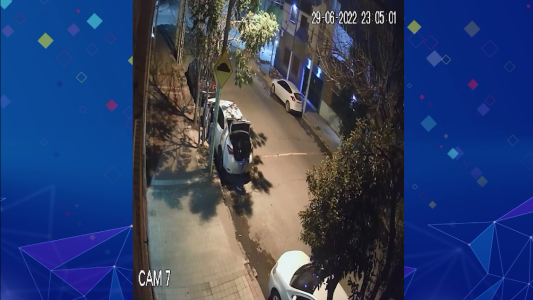 Video, en menos de 1 minuto le robaron el auto en Alta Córdoba