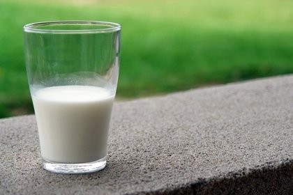 Plan 1000 días: El viernes comienza a pagarse el "Complemento leche" de $920