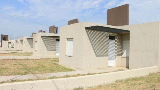 Schiaretti firmará convenios con 230 municipios para construir más “Viviendas Semilla”