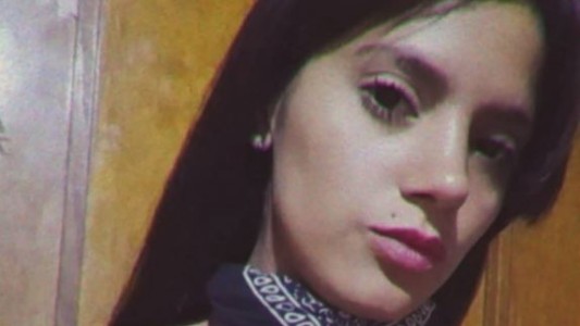 Detuvieron a cinco policías por el crimen de una joven en una comisaría de Laprida