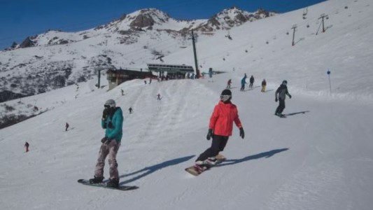 Más de 2,5 millones de turistas viajaron en esta temporada de invierno "récord"