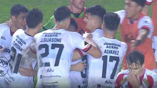 La crónica del bochornoso final del partido entre Patronato y Barracas