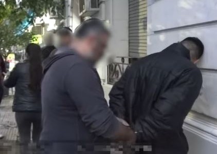 Detienen a un barrabrava de All Boys por abuso sexual y robo a su expareja