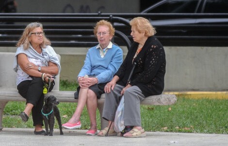 Se anuncia esta tarde el aumento y bono para jubilados