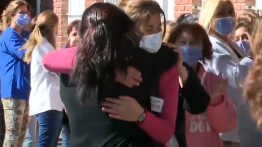 Emotivo abrazo solidario en el Hospital Neonatal