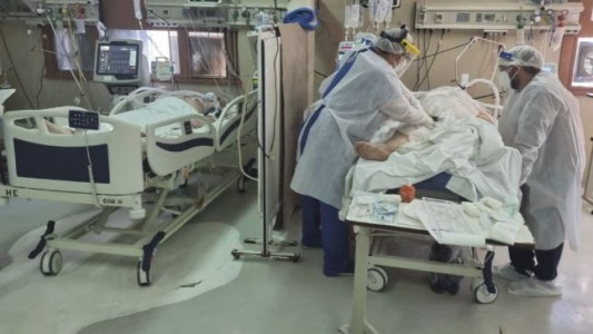 Coronavirus en la Argentina: menos contagios pero muchas más muertes