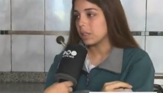 Le fracturaron los dedos de la mano en un asalto