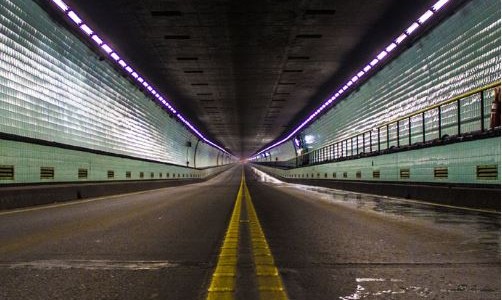 Ingresó agua al túnel subfluvial entre Paraná y Santa Fe y debieron reducir el tránsito
